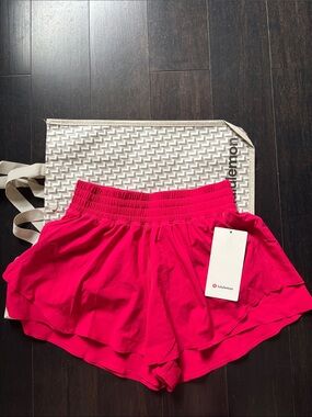 LULULEMON SHAKE IT OUT HIGH RISE RUN SHORTS IN MULBERRY SPARK SZ S NWT